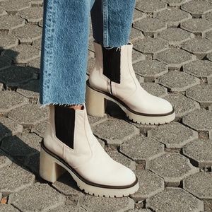 NIB Free People James Chelsea Boots White Size 39